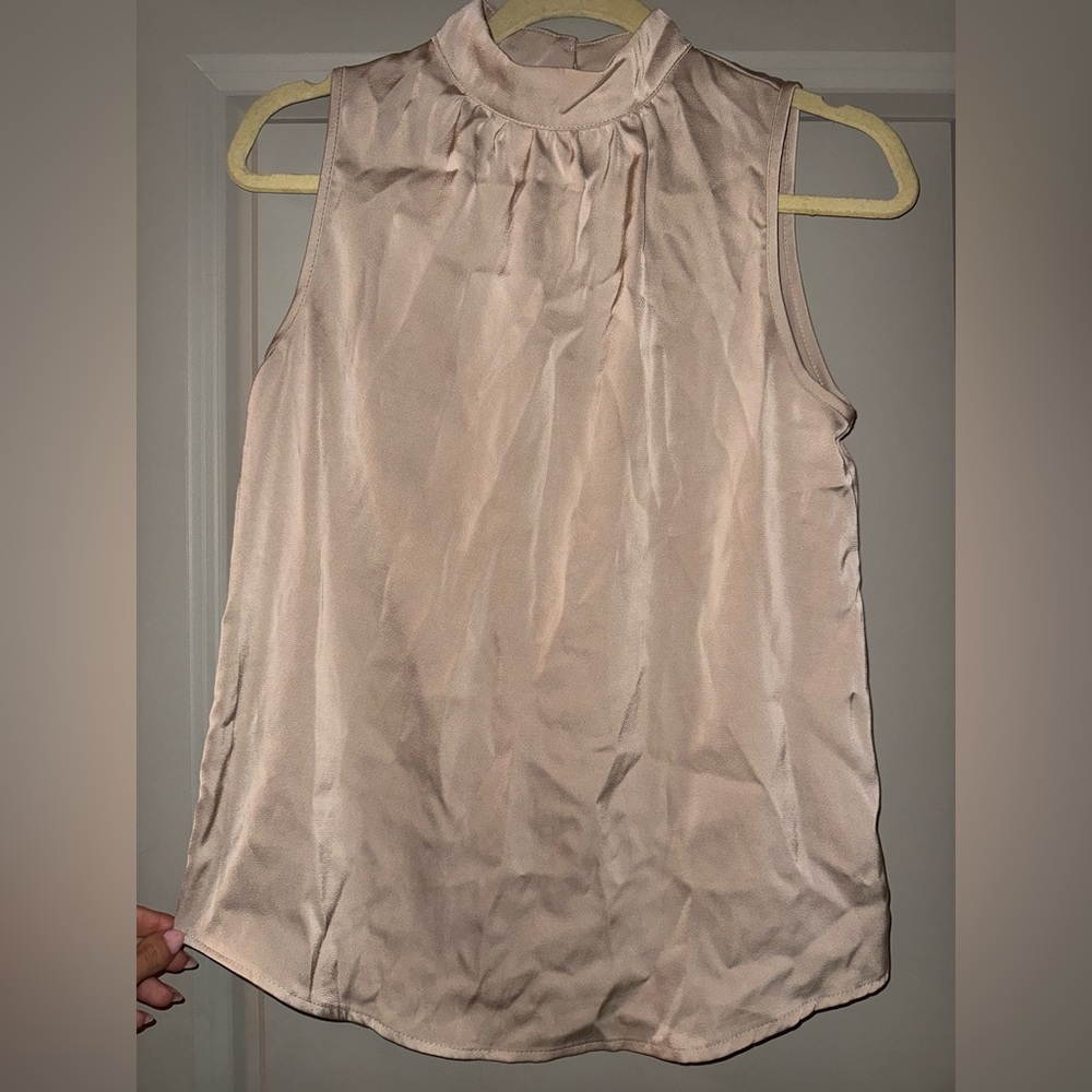 Elegant Sleeveless Blouse
